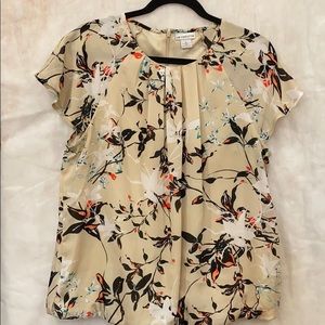 Liz Claiborne Women’s Large Top